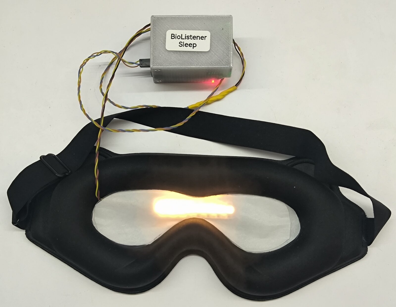 Stroboscopic LED sleep mask prototype with its ESP32 controller